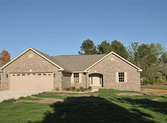 2nd image of 106 Charles Thomas Blvd