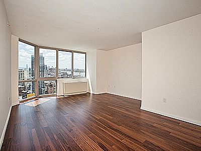 1st image of 561 10th Ave APT 16C