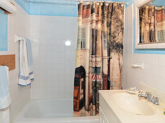 Sold by Robert E. Hill  | media 7