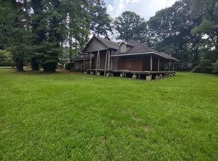 125 Plantation Dr, Fayetteville, GA 30215