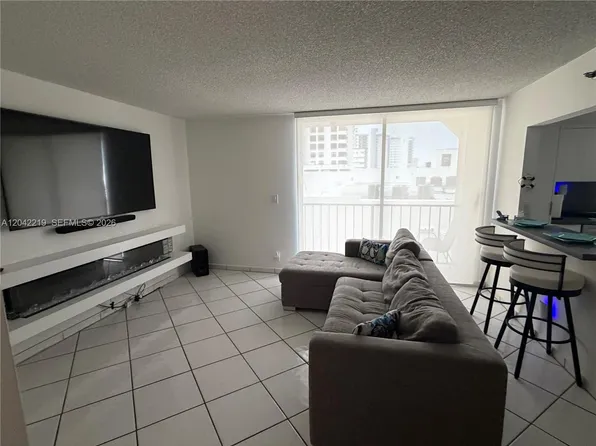 2625 Collins Ave, Miami Beach, FL