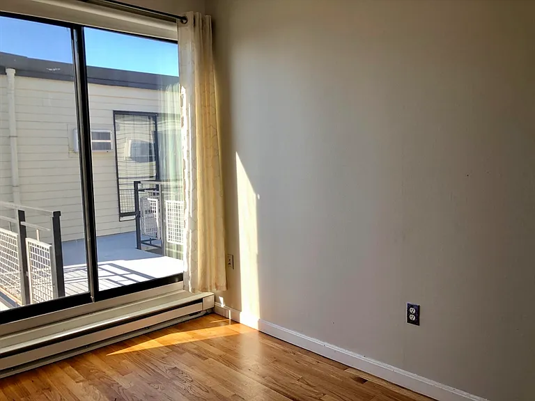 12 Stoneholm St #616 — Photo 15