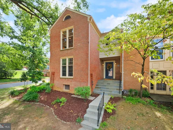 2024 Highboro Way, Falls Church, VA 22043