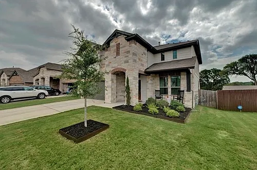 1404 Goldilocks Ln Photo 1