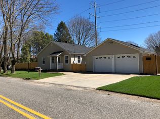 54 King Rd, Rocky Point, NY 11778