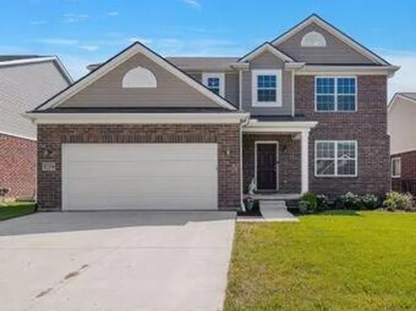41196 Dortmund Dr, Clinton Township, MI 48038