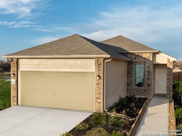 13230 Lorena Ochoa, San Antonio, TX 78221