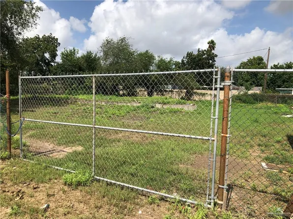 1603 S Greene Rd, Mission, TX 78572