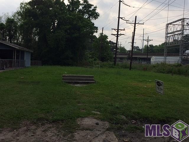 2nd image of 5008 Breckenridge Ave