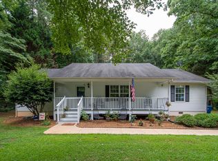 848 Georgetown Dr, Winder, GA 30680