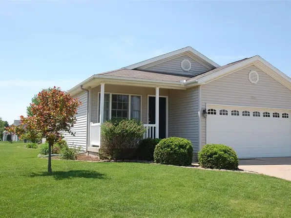 2200 W Jubilee Ln, Dunlap, IL 61525