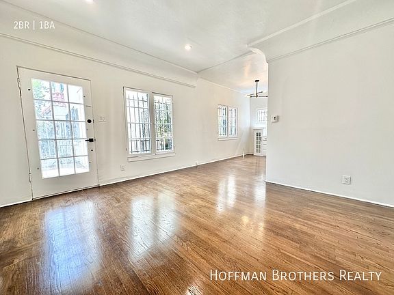 2nd image of 647 1/2 N Spaulding Ave