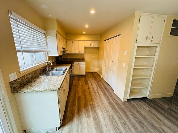 2nd image of 1347 El Dorado Dr APT E