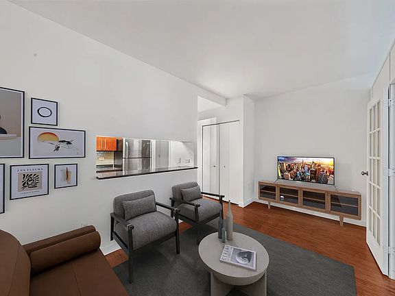 3rd image of 90 John St #2505