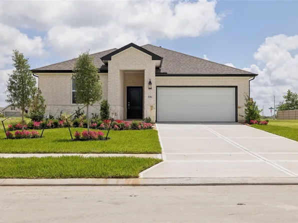 556 Day Station Dr, Dayton, TX 77535