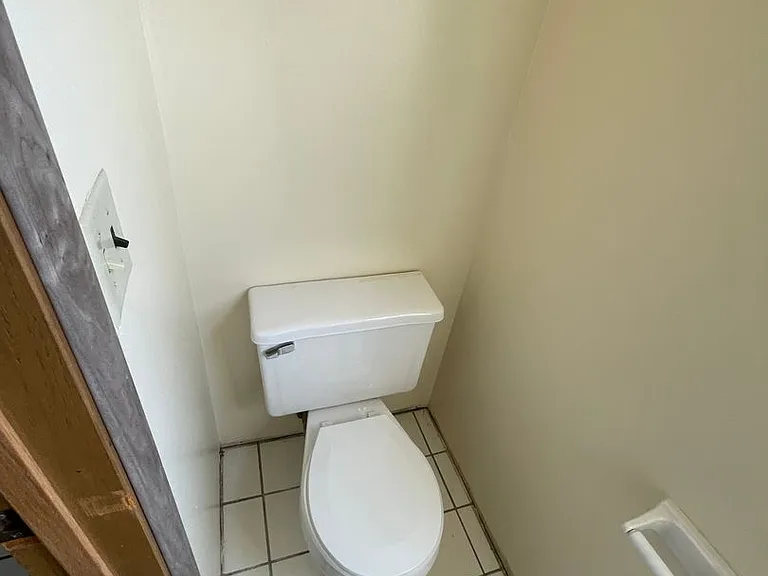 1522 Indianola Ave — Photo 9