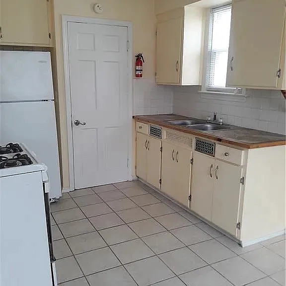 3 bed, 1188 sqft, $900 — Photo 4