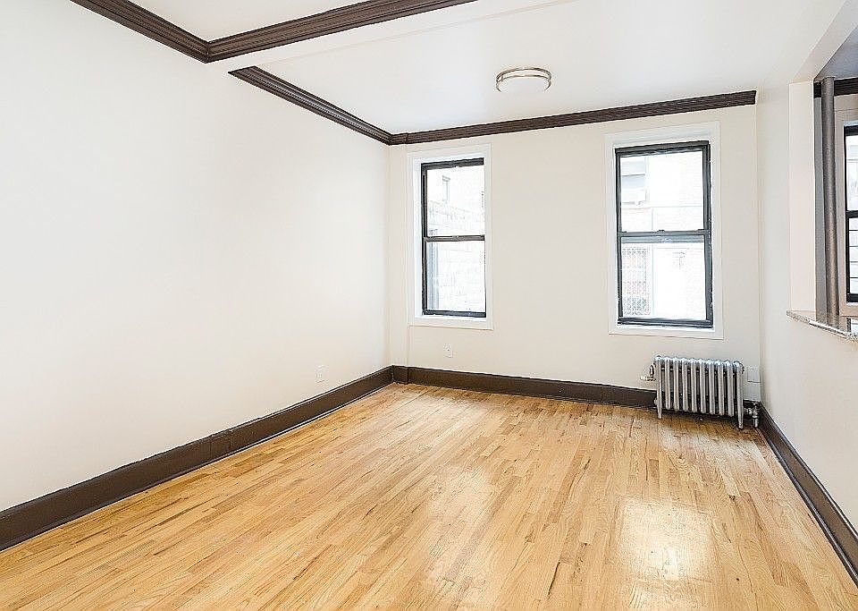1st image of 121 Seaman Ave APT 2C