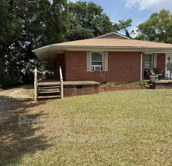 9 Eisenhower Dr #A — Photo 2
