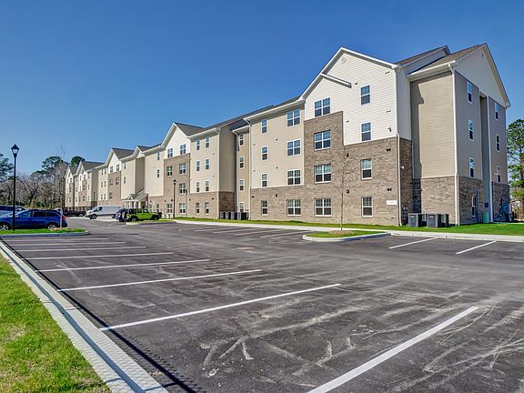 4th image of 1025 Karen Dr APT 213