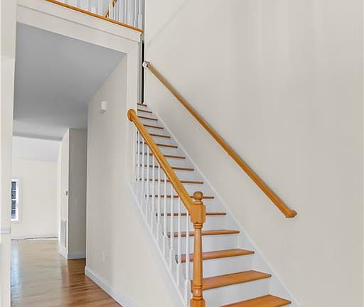 3rd image of 326 Spruce Hill Dr #326A