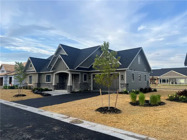 328 Charles Herrmann Way, Penn Yan, NY 14527