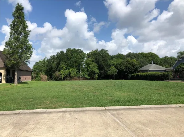 176 Pleasant Ridge Dr, Belle Chasse, LA 70037
