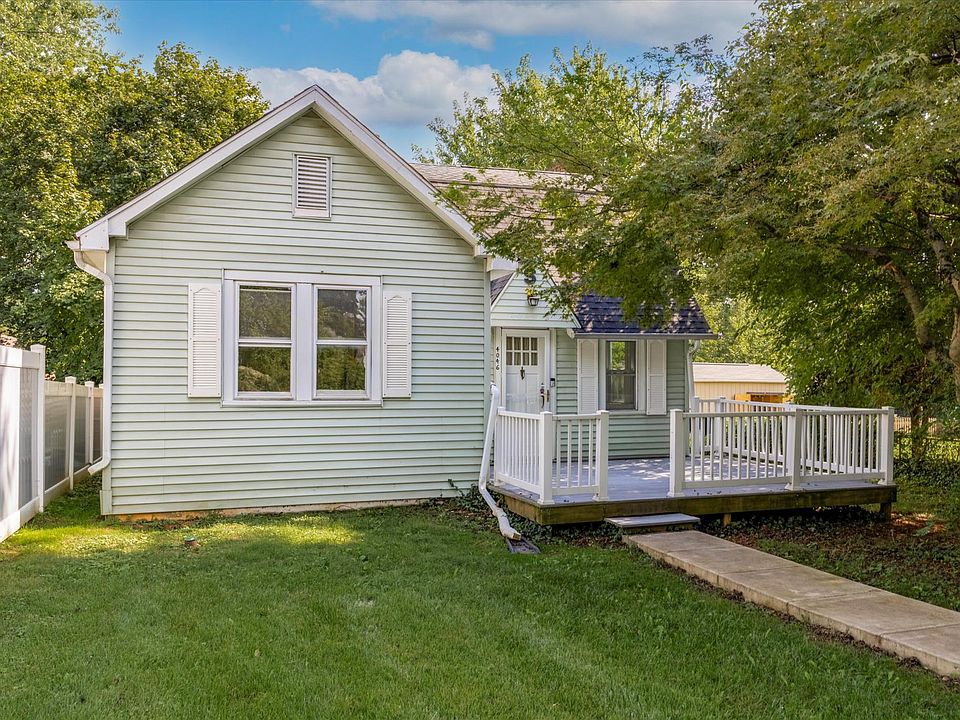 Front entrance with deck