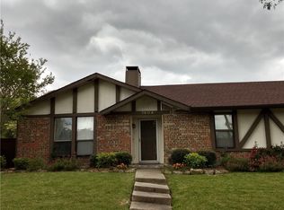 1604 Hartford Dr, Carrollton, TX 75007