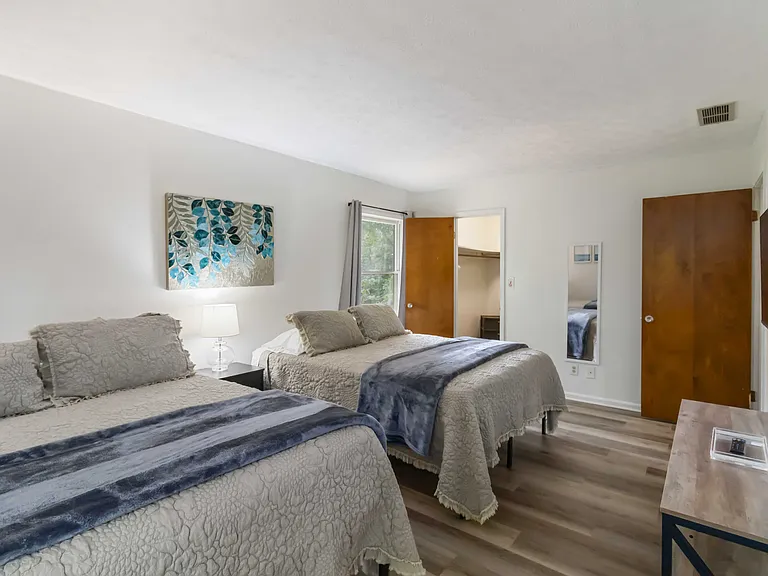 3345 Sharon Cir — Photo 22