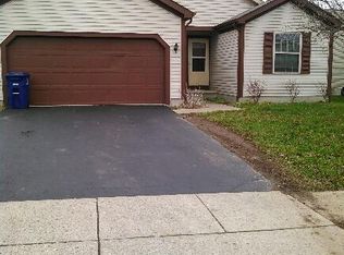 2814 Southfield Village Dr, Grove City, OH 43123