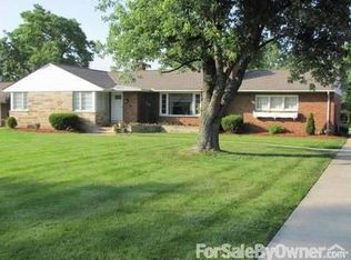 14280 Shawnee Trl, Middleburg Heights, OH 44130