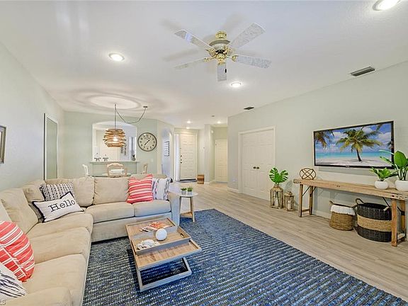 5th image of 25200 Goldcrest Dr APT 511