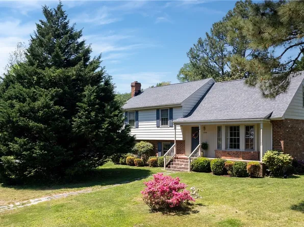 10524 Gotham Rd, North Chesterfield, VA 23235