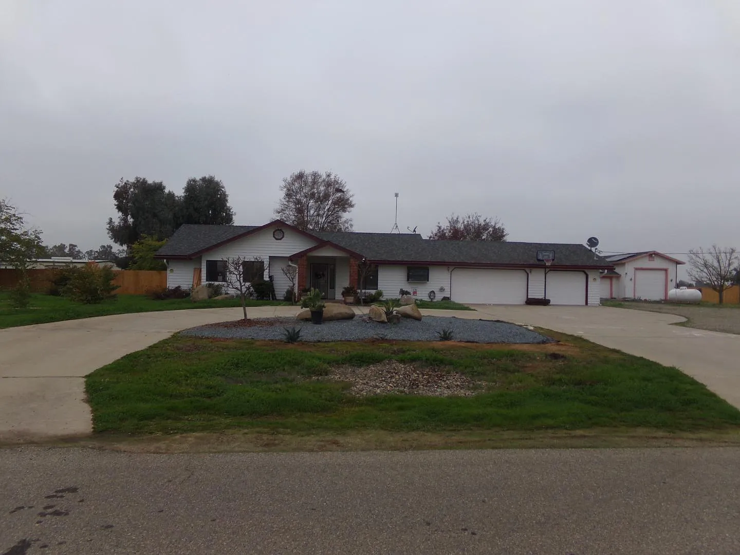 19650 Road 31 photo 1