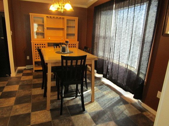 4th image of 636 Bluebird Cir #A