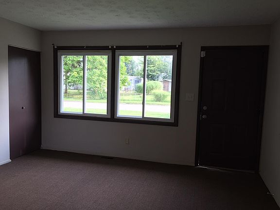 3rd image of 1646 Marsdale Ave