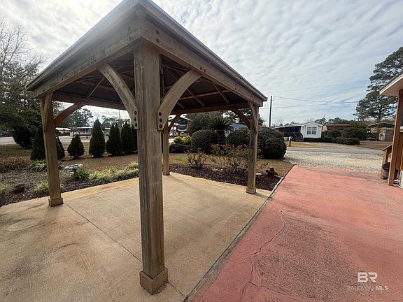 5th image of 675 Escambia Loop