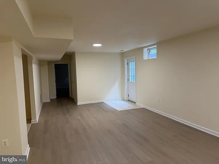 8219 Electric Ave — Photo 32