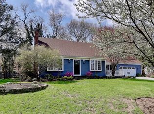 11 Hunt Dr, Barrington, RI 02806