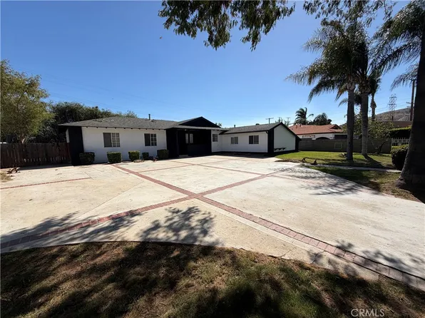 6754 Karen Ln, Riverside, CA 92509