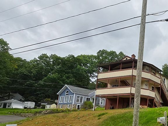 5th image of 2354 Main St #2