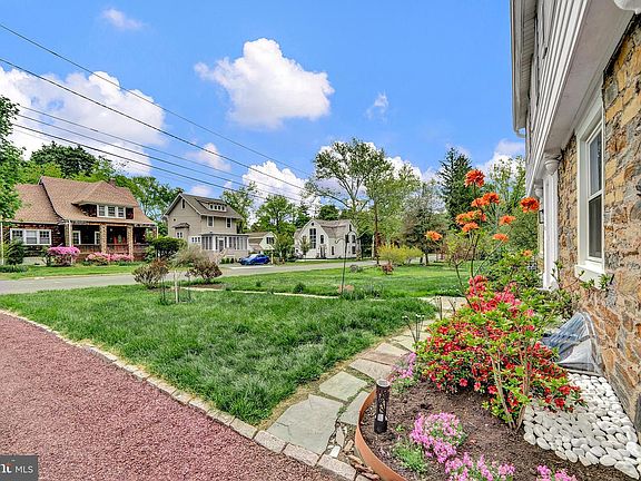 4th image of 37 Green Ave