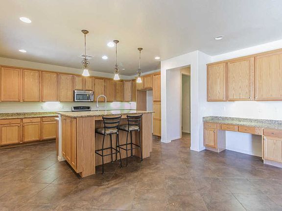 3rd image of 9509 N 183rd Ln