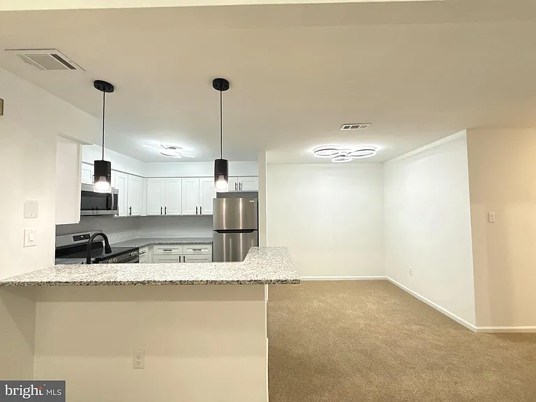 1512 Foxmeadow Cir #1512 — Photo 3