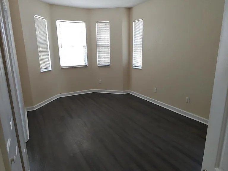 3106 Shoma Dr — Photo 23