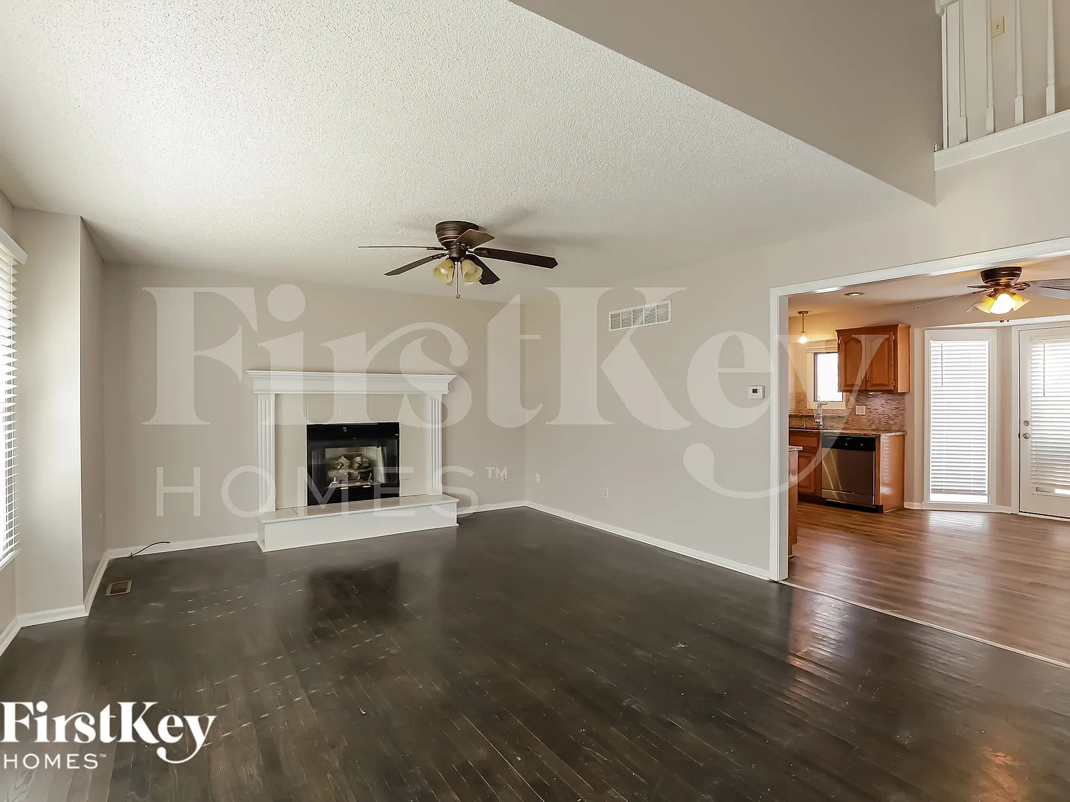 4 bed, 3.5 bath, 2273 sqft, $2,830 — Photo 2