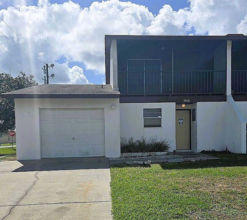 1st image of 702 Lucaya Dr