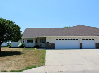 319 5th Cir SW, Blooming Prairie, MN 55917