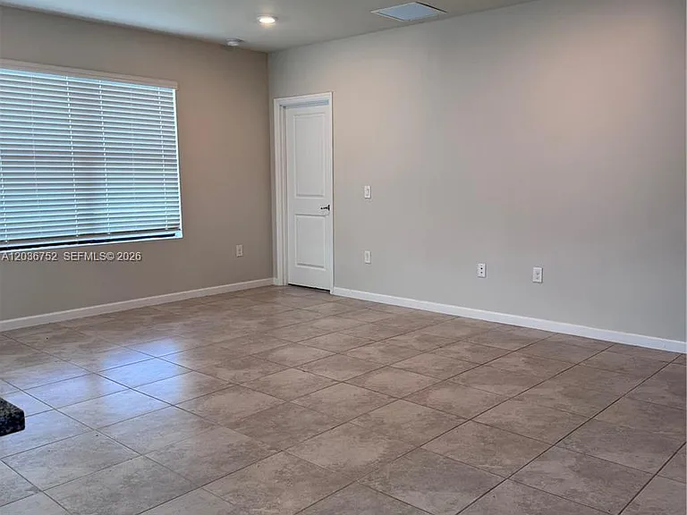 10798 Marlberry Way — Photo 14